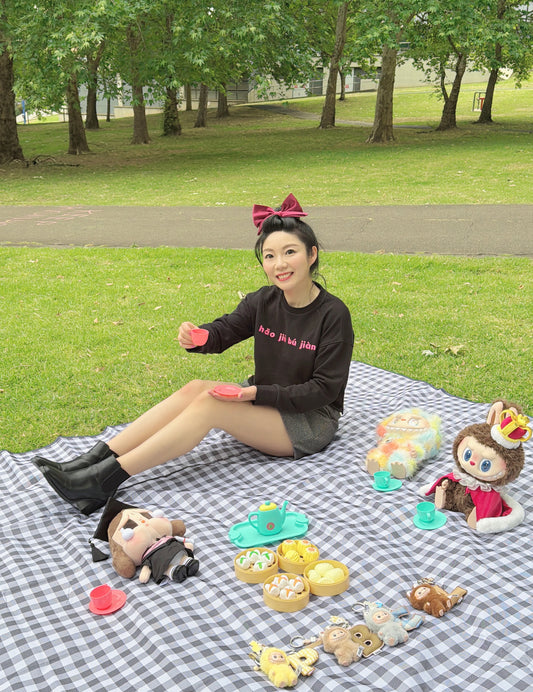 hǎo jiǔ bú jiàn
Crewneck Top