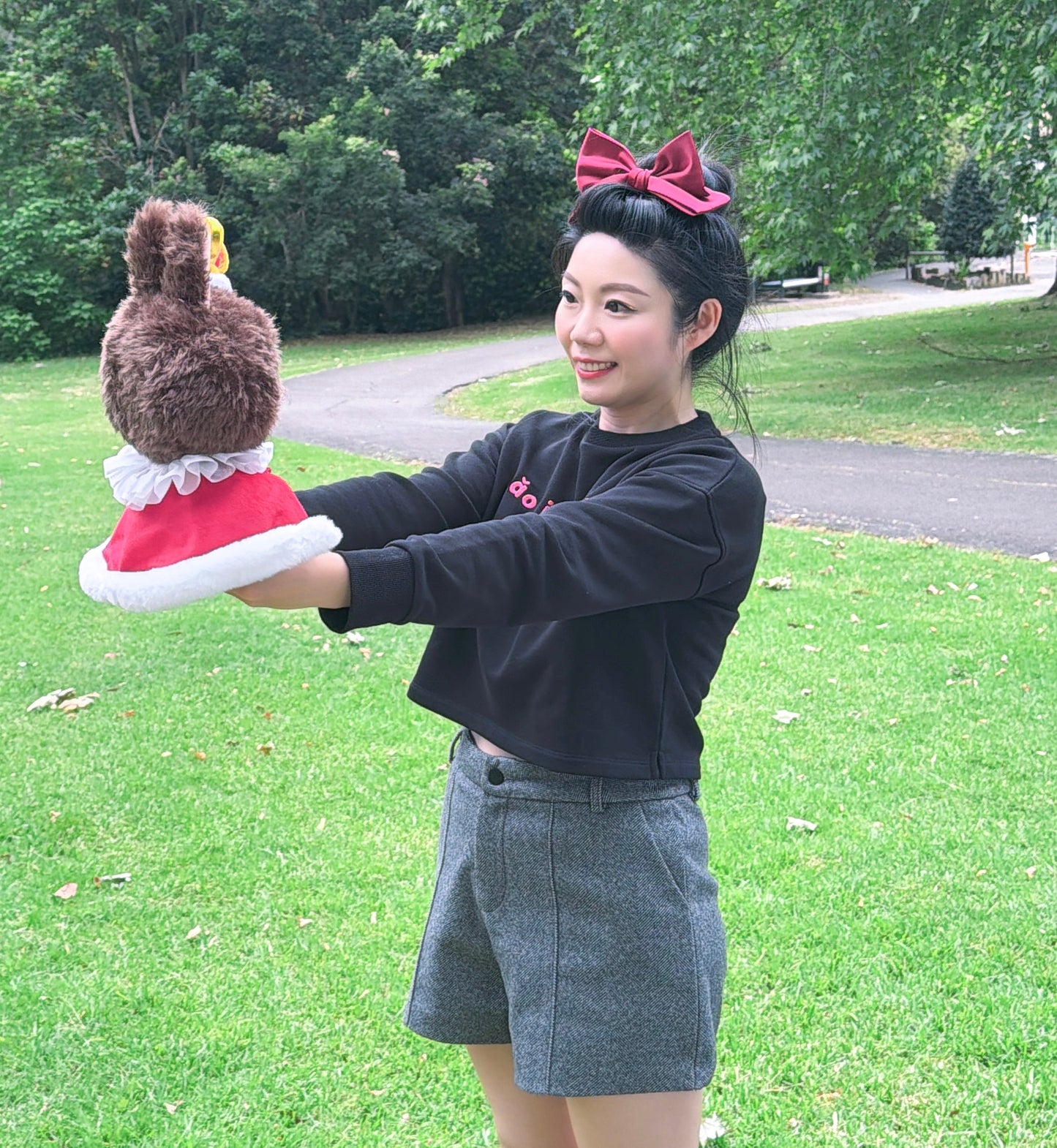 hǎo jiǔ bú jiàn
Crewneck Top