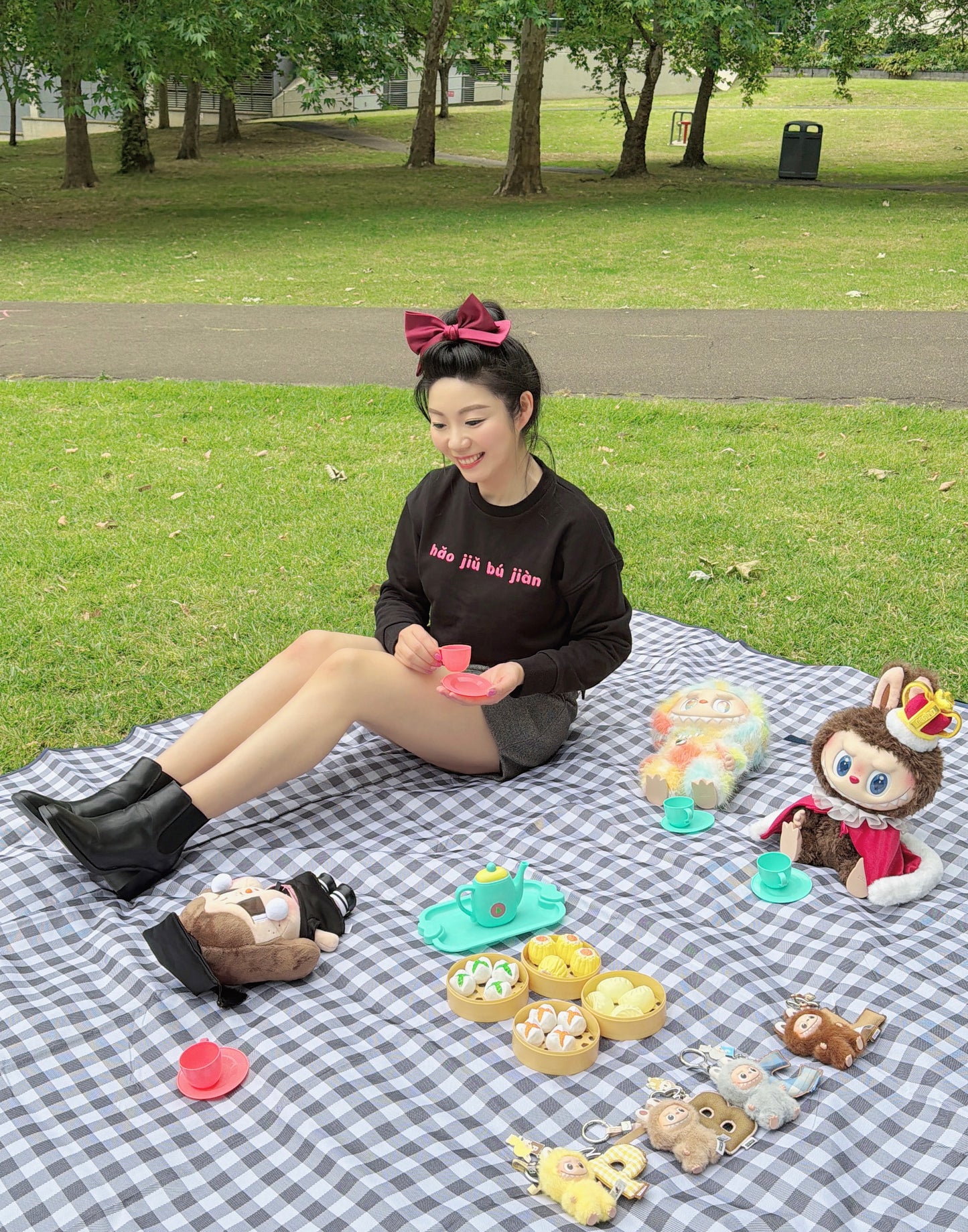 hǎo jiǔ bú jiàn
Crewneck Top