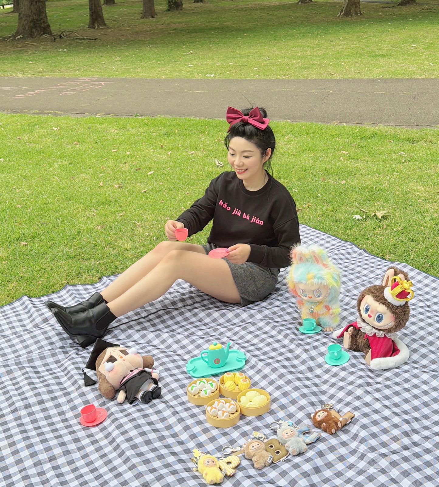 hǎo jiǔ bú jiàn
Crewneck Top